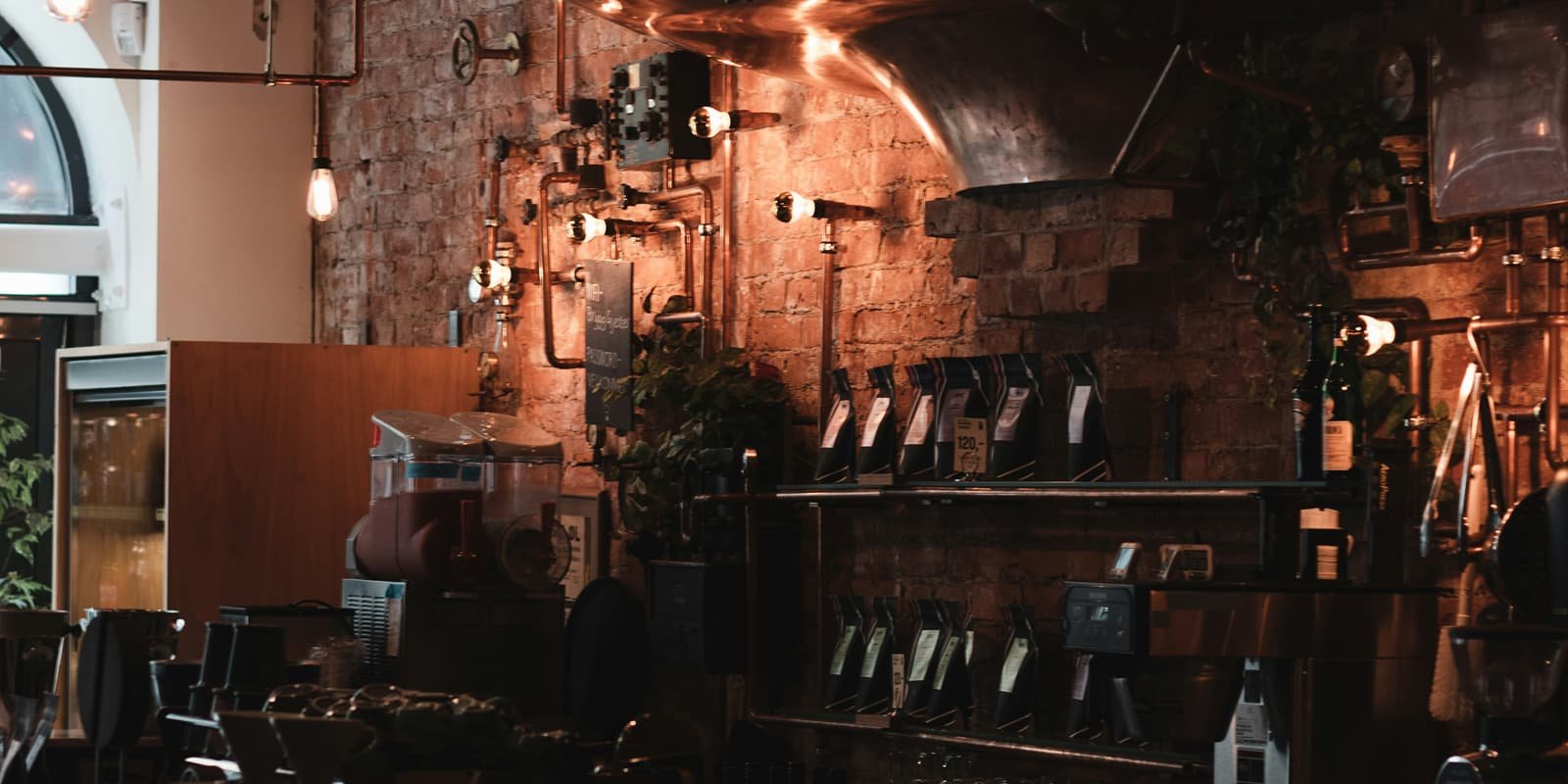 Industrial bar decor with a subdued atmosphere
